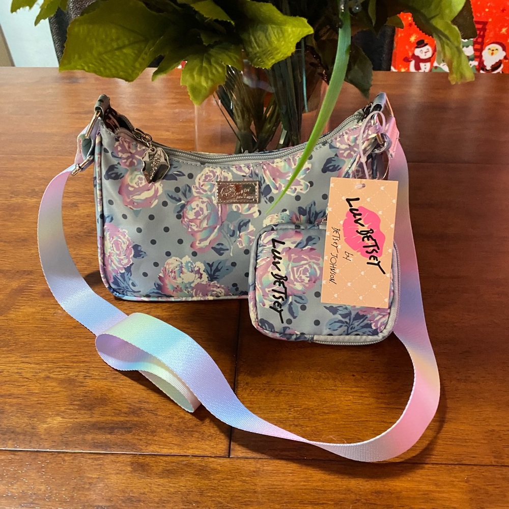 BETSEY JOHNSON GREY /PURPLE FLORAL ROSES CROSSBODY WITH POUCH